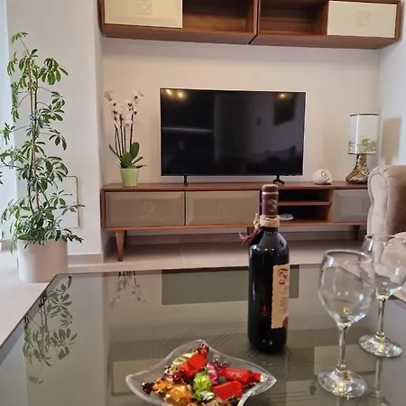 Apartmán Luxury Moobl - Free Parking