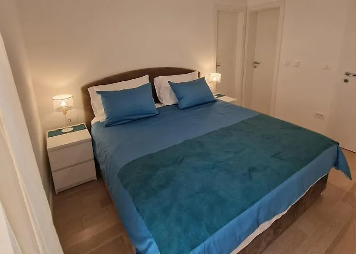 Luxury Moobl - Free Parking Appartement