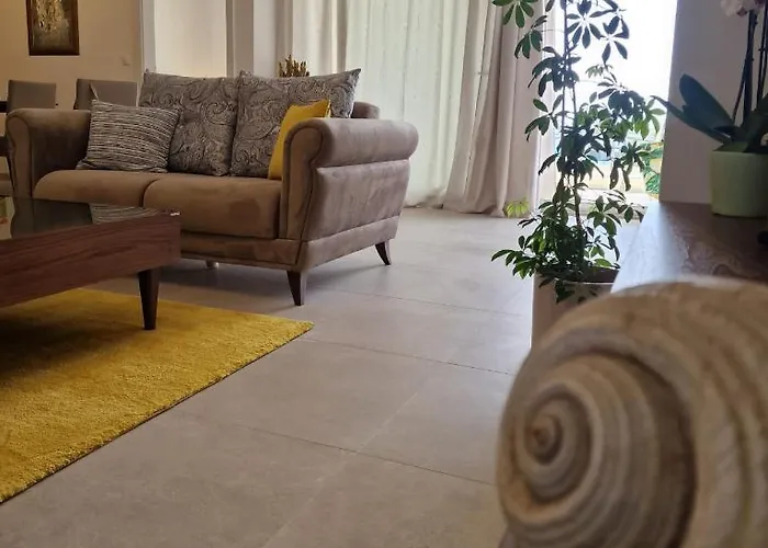Luxury Moobl - Free Parking Appartement *